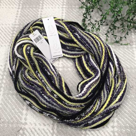 BCBGeneration loop scarf - Picture 3 of 6